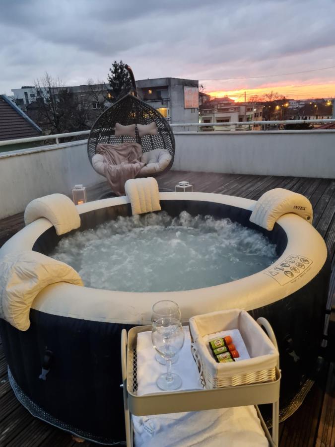 Arad Wellness Apartment Bagian luar foto